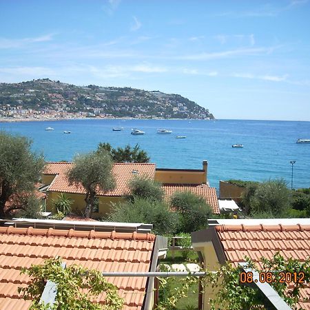 Residence Baia La Ruota Bordighera Exterior photo